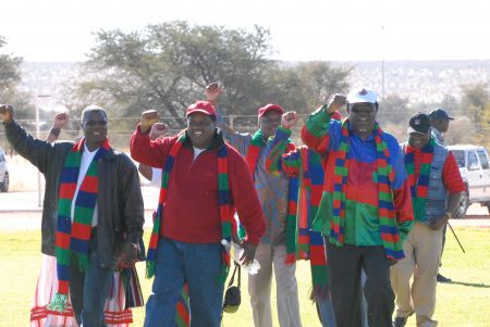 GOBABIS, 08 June 2008 - SWAPO-Party Member of Parliament, Moses Amweelo (L); Justice Deputy Minister, Utoni Nujoma (middle and SWAPO-Party Vice-President and Minister of Trade and Industry, Hage Geingob arrive at Gobabis' Legare Stadium for the SWAPO-Party Star Rally on Sunday. (Photo by: Joseph Nekaya) NAMPA
