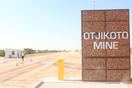 OTJIWARONGO, 01 June 2015 – Signage at the main gate to B2Gold’s Otjikoto Gold Mine outside Otjiwarongo in the Otjozondjupa Region. (Photo by: Mulisa Simiyasa) NAMPA 