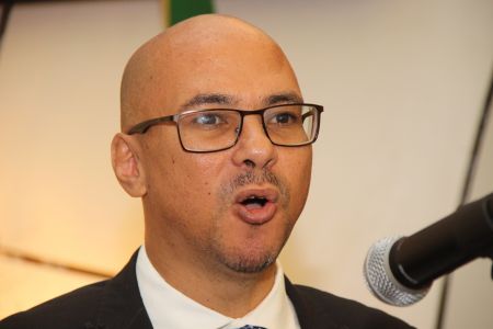 WINDHOEK, 07 March 2016 - John Steytler, the economic advisor to President Hage Geingob, speaks during the local media houses editors/representatives meeting with President Hage Geingob at State House. (Photo by: Joseph Nekaya) NAMPA