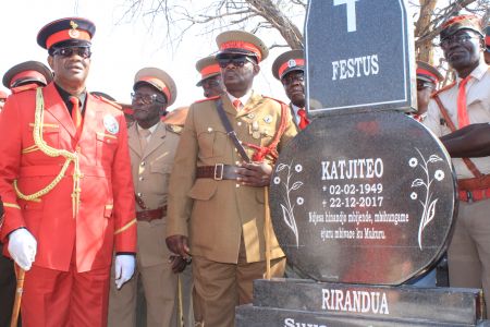 OKAKARARA, 11 August 2018 - Ovaherero Paramount Chief, Advocate Vekuii Rukoro (in red) and other elders in the Herero communities at the 114th commemoration of the Battle of Ohamakari on Saturday at Okakarara. (Photo by: Mulisa Simiyasa) NAMPA