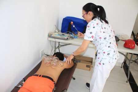 OTJIWARONGO, 26 January 2019 – A male worker of Cheetah Cement at Otjiwarongo receives acupuncture treatment from a Chinese medical doctor on Saturday. (Photo by: Mulisa Simiyasa) NAMPA