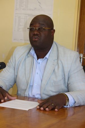 OTJIWARONGO, 24 June 2019 - Okakarara Trade Fair Executive Chairperson, Ernst Katjiku speaks at the official launch of the 2019 Okakarara Annual Trade Fair at Otjiwarongo on Monday. (Photo by: Mulisa Simiyasa) NAMPA 