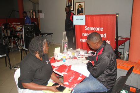 WINDHOEK, 01 October 2019 - Students from the International University of Management pictured on Tuesday while donating blood to the Namibia Blood Transfusion Service in the capital. (Photo by: Paulus Hamutenya) NAMPA 