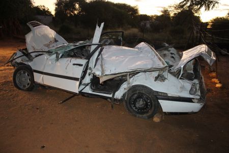 OKAKARARA, 10 April 2021 - The wreck of a sedan vehicle that was involved in an accident at Okakarara on Saturday afternoon killing three men aged 23, 24, and its 39-year-old driver. (Photo by: Mulisa Simiyasa) NAMPA