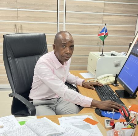 OTJIWARONGO, 24 April 2024 - The Otjozondjupa Region Health Director, Gebhardo Timotheus at his in Otjiwarongo. (Photo by: Mulisa Simiyasa) NAMPA