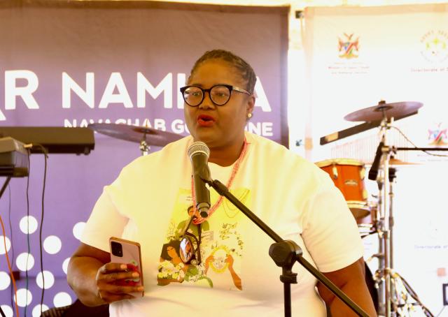 KARIBIB, 21 September 2024 – The Director of Sport in the Ministry of Sport, Youth and National Service, Jo-Ann Manuel, addresses the audience during the 10th edition of the Navachab half-marathon in Karibib. (Photo by: Hesron Kapanga) NAMPA