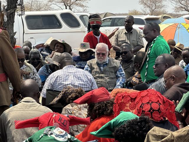 GAM, 21 September 2024 - Agriculture and Land Reform minister Calle Schlettwein listens to community members' concerns during the welcoming of Batswana of Namibian decent at Gam. (Photo by: Josephina Simeon) NAMPA