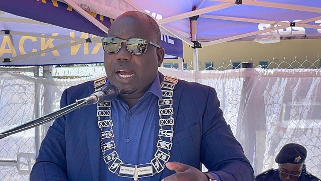 OSHOOPALA, 16 October 2024 - Oshakati Mayor Leonard Hango speaking during the official opening of the Oshoopala satellite police station on Wednesday. (Photo by Maria David)NAMPA