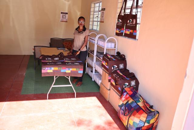 OTJIWARONGO, 22 OCTOBER 2024 - Director of the Museums of Association of Namibia, Ndapewoshali Ilunga at the preparations of the new exhibition and fashion show at Otjiwarongo on Tuesday. (Photo by: Mulisa Simiyasa) NAMPA 