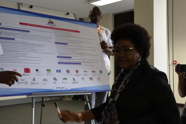 WINDHOEK, 08 November 2024 - Swapo Party Secretary General Sophia Shaningwa signing the electoral code of conduct (Photo: Andreas Thomas) NAMPA
