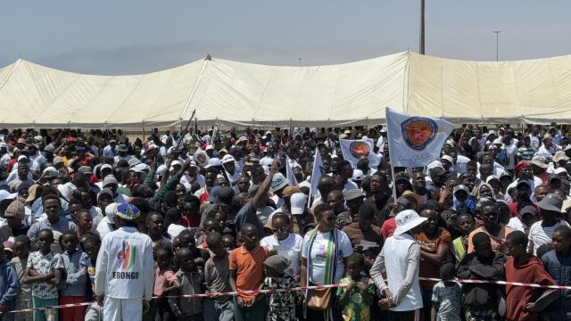 WALVIS BAY, 16 November 2024 -Supporters annd sympathisers of the Independent Patriots for Change (IPC) party attending a rally at Walvis Bay addressed by party President Dr Panduleni Itula. (Photo by: Isabel Bento) NAMPA