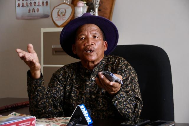 OMATAKO, 25 November 2024 - Auho Ngavetene, a member of the !Kung Traditional Authority Senior Council in the Tsumkwe constituency while giving an interview at the office in Omatako village. (Photo by: Hesron Kapanga) NAMPA