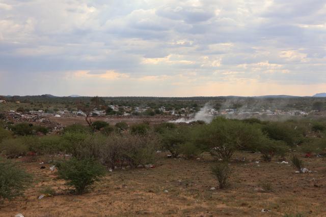 OKAHANDJA, 03 February 2024 - The dumpsite of Okahandja at the newly created Ekunde Extension 4 and 5 residential area at Okahandja along the M87 tarred road. (Photo by: Mulisa Simiyasa) NAMPA