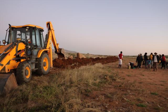 OTJIWARONGO, 08 May 2025 - Members of the Shack Dwellers Federation of Namibia (SDFN) in Otjiwarongo have officially commenced land servicing activities in Extension 14 in Orwetoveni. (Photo by: Mulisa Simiyasa) NAMPA