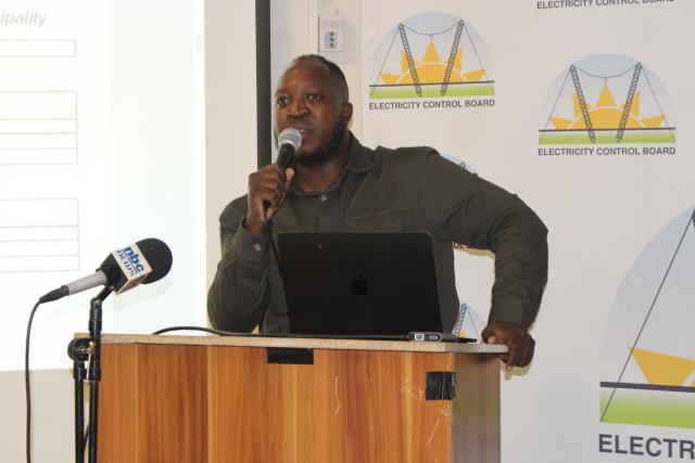 KEETMANSHOOP, 02 June 2025 - Keetmanshoop Electricity Business Unit (KEBU) acting strategic executive, Lee Mwemba. (Photo by: Suzith Tjitaura) NAMPA 