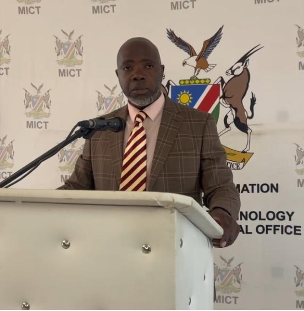 RUNDU, 17 June 2025 - The Executive Director in the Ministry of Information and Communication Technology, Dr Audrin Mathe speaking at a four-day workshop for government communication officers at Rundu on Tuesday. (Photo by: Sawi Hausiku) NAMPA 