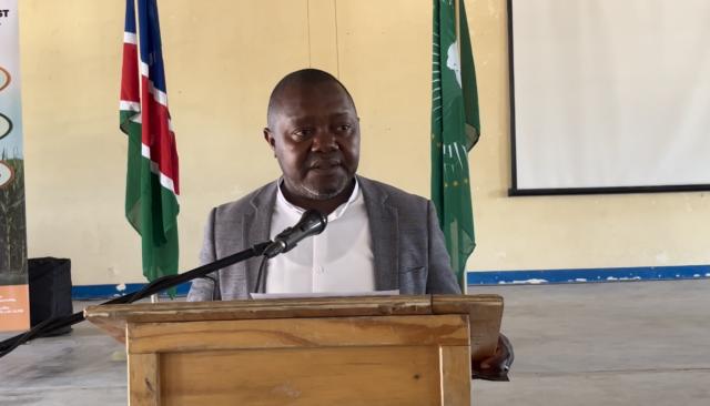 NKURENKURU, 11 July 2025- Kavango West Chief Regional Officer, Matheus Singambwe, during the Kavango West Regional Council staff meeting, held at Nkurenkuru Community Hall on Friday, with delegated representatives from various ministries in attendance.

(Photo: Lylie Joel)
NAMPA