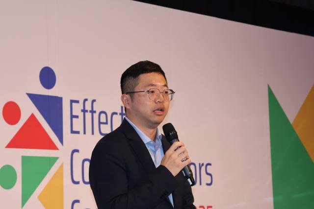 Swakopmund, 18 July 2025 - Xinhua News Agency Deputy Editor-in-Chief Jin Zheng speaking at the Effective Communication Conference. (Photo by: Isabel Bento) NAMPA