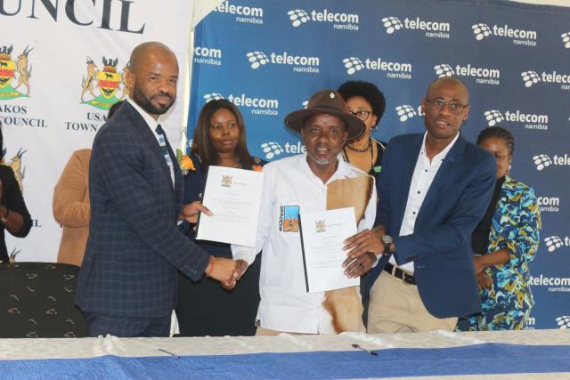 USAKOS, 21 July 2025 - Chief Executive Officers of Telecom and Usakos Town Council Stanley Shanapinda and Lesley Goreseb photographed at the signing of the Memorandum of Understanding (MoU) to advance Usakos’ transformation into a smart city. (Photo contributed) NAMPA