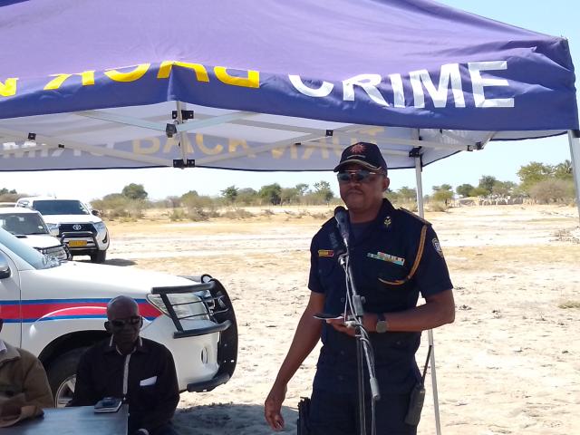 OKAKU KIIPUPU, 23 July 2025 - Oshana Regional Commander Commissioner Naftal Lungameni Sakaria speaking during a public engagement on Wednesday. (Photo: Maria David)NAMPA
