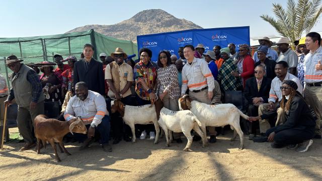 USAKOS, 26 July 2025 - (l-r)Chief Gaseb (Traditional Authority), Councillor Irene Simeon (Mayor of Usakos), Councillor Wei Jinming (Councillor at Chinese Embassy), Mr. Irvinne Simataa (EVP: SU), Hon. Florian Donatus (Chairperson of the ERC), Hon. Nathalia /Goagoses (Governor of the Erongo Region), Hon. Inge Zaamwani (Minister of Agriculture, Water, Fisheries & Land Reform), Mr. Luo Wei (CEO of SU), Mr. Percy McCallum (Chairperson of the SUF), Mr. Patrick Chizabulyo (VP: SU), Mr. Gao Rongbin (Company Secretary & HOD: OOC SU) at the handover of 630 goats and sheep to farmers in Erongo region. (Photo by: Isabel Bento) NAMPA