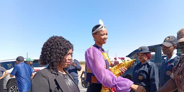 MARIENTAL, 31 July 2025 (NAMPA)- The newly crowned Miss Namibia, Johanna Swartbooi was welcomed in Mariental on Thursday.
(Photo:Charmaine Boois) NAMPA 