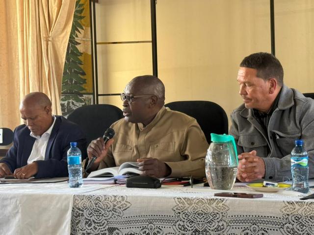 GIBEON, 15 August 2025 - The Minister of Urban and Rural Development, James Sankwasa held a meeting with the Witbooi royal family to solve the dispute caused by the ongoing chieftaincy battle between Hendrik Ismael Witbooi and Salomon Witbooi in Gibeon. (Photo by: Charmaine Boois) NAMPA