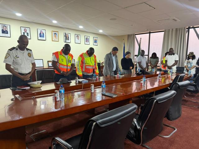 MARIENTAL, 30 August 2025 (NAMPA)-The Hardap Governor Riaan McNab held a regional briefing on Saturday evening with key stakeholders in response to the tragic road accident that claimed 15 lives, including 13 uniformed officers and two civilians on the B1 road near Mariental on Saturday.
(Photo:Charmaine Boois) NAMPA 