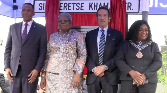 WINDHOEK, 09 OCTOBER 2025 - In the picture  (L-R)   President Netumbo Nandi-Ndaitwah (C) Botswana President Advocate Duma Boko, Former President of Botswana Seretse Khama Ian Khama and City of Windhoek Mayor Her Worship Ndeshihafela Larandja, During the renaming of Feld Strasse in honour of Sir Seretse Khama in Windhoek. (Photo: Filemon Haininga) NAMPA