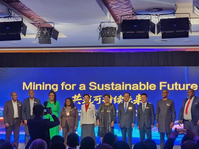 WINDHOEK, 22 OCTOBER 2025 - Representatives from the Namibian government, shareholders, partners and stakeholders from both Namibia and China pose for a photo at the launch of 2024 Swakop Uranium Sustainability Report. (Photo by: Molly Weyulu) NAMPA 