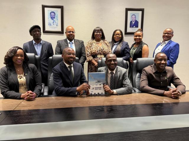 WINDHOEK, 06 November 2025 - The Namibia Civil Aviation Authority (NCAA) has reported improved financial performance for the 2024/2025 financial year.

The Authority officially presented its 2024/2025 Integrated Annual Report to the Minister of Works and Transport, Veikko Nekundi, on 06 November 2025.

(Photo contributed) NAMPA