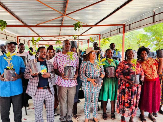 Ncamagoro, 11 November 2025- Kavango West Governor Verna Sinimbo launched a region-wide fruit tree planting campaign and creative industries awareness programme in Ncamagoro Constituency on Tuesday.

(Photo: Contributed)
NAMPA
