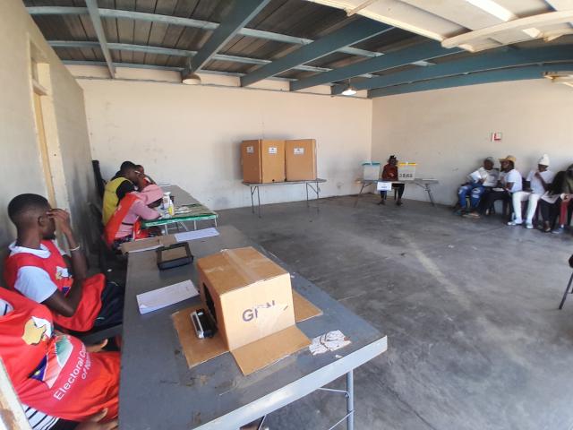 OUTJO, 24 November 2025- Election Officials await special voters at the Outjo police station. (Photo: Dalene Kooper) NAMPA 