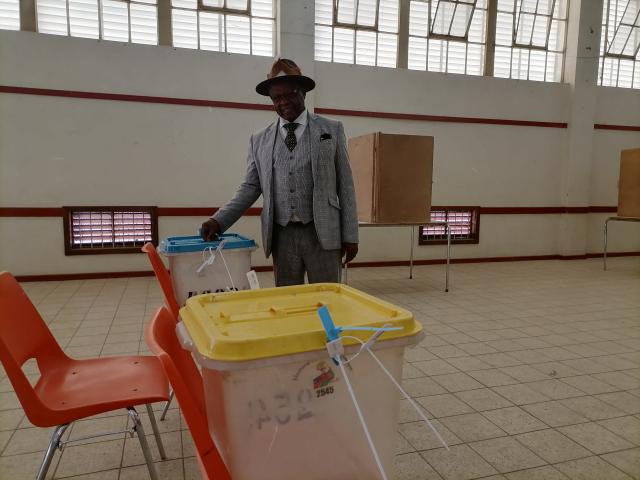 OTJIWARONGO, 26 November 2025 - The Otjozondjupa Region Governor, John //Khamuseb votes first in the 2025 Regional Councils and Local Authorities elections at the Swanevelder Community Hall on Wednesday morning. (Photo by: Mulisa Simiyasa) NAMPA 