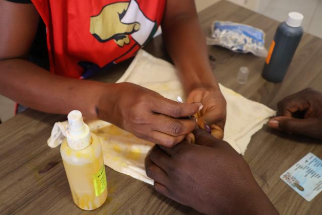 MARIENTAL, 26 November 2025 - Several constituencies in the Hardap Region reported steady voter turnout on Wednesday morning, while others saw slower activity, according to updates from returning officers.

(Photo by Chelva Wells) NAMPA