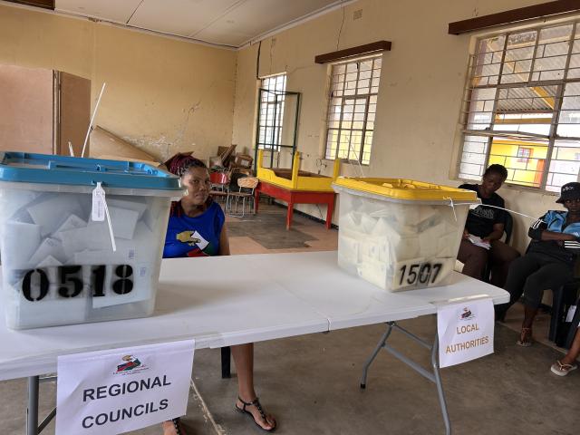 MARIENTAL, 26 November 2025 - Polling stations in Mariental were empty on Wednesday afternoon, with only a few voters arriving.
(Photo by Chelva Wells) NAMPA