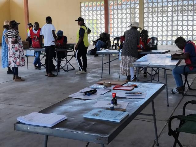 WINDHOEK, 26 November 2025 - Voting process at Onesi community hall (Photo: Andreas Thomas) NAMPA