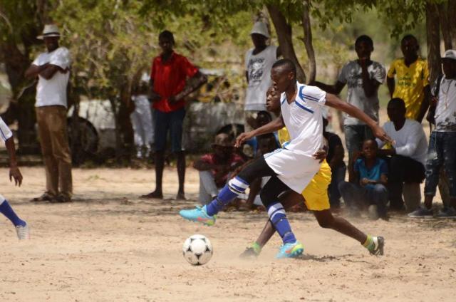 ONTINDA - A Top Teenagers FC player in action. (Photo: Contributed)