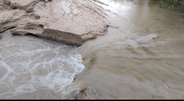 LUBUTA, Works and Transport Minister, Veikko Nekundi on Monday instructed the Roads Authority to act fast and get a contactor on site to attend to the cutt-off road between Lubuta, Sachona and Lizauli road in the Judea Lyabboloma Constituency of the Zambezi Region. 
(Photo: Michael Mutonga Liswaniso) NAMPA

