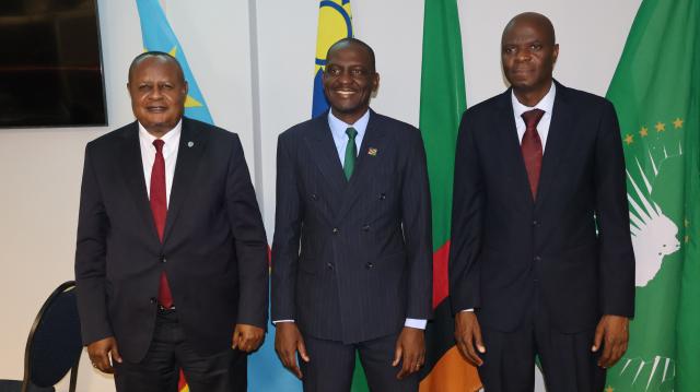 SWAKOPMUND, 13 March 2026 - Minister of Works and Transport Veikko Nekundi (m), Secretary-General for Transport, Communications and Opening-up Democratic Republic of the Congo Pierrot Nke Sana Moko (l) and Zambian Deputy High Commissioner to Namibia Lloyd Himaambo (r) photographed at the 14th Meeting of the Council of Ministers of the Walvis Bay–Ndola–Lubumbashi Development Corridor at Swakopmund. (Photo by: Isabel Bento) NAMPA
