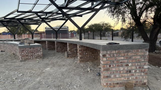 OMARURU, 20 March 2026 - Stalls at the SME market at Omaruru which is currently under construction. The market is being constructed on land which was previously known as the single quarters. (Photo by: Isabel Bento) NAMPA