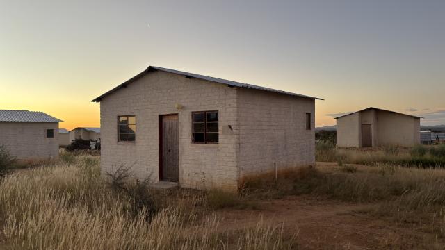 OMARURU, 20 March 2026 - Some of the several houses in Omaruru, that had to be sold off for a reduced price by the Municipality as their construction was not up to standard.(Photo by: Isabel Bento) NAMPA