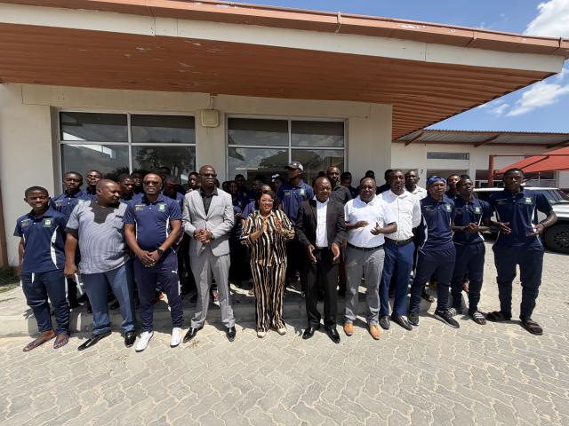NKURENKURU, 31 March 2026- The Kavango West Regional Governor Verna Sinimbo together with regional officials send-off the Kavango West regional U/20 football and netball teams ahead of the upcoming Nedbank-Namibian Newspaper Cup slated for the long Easter-weekend in Keetmanshoop in the //Kharas region.

(Photo: Lylie Joel)
NAMPA