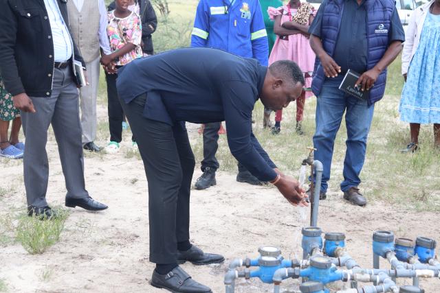 OSHAKATI, 08 March 2026- Oshana Regional Governor Hofni Iipinge during the official hand over of Okakwiyu Kashikomboti-Oshilunga Shonkoshi 15 kilometers stretch water pipeline to Oshilunga shOnkoshi community in the Okatana constituency on Wednesday. ( photo: Ester Hakaala) NAMPA