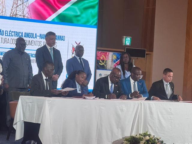 LUANDA, 14 April 2026 - Namibian and Angolan delegates sign the Power Purchase Agreement (PPA) and Joint Development Agreement (JDA). (Photo: Contributed)