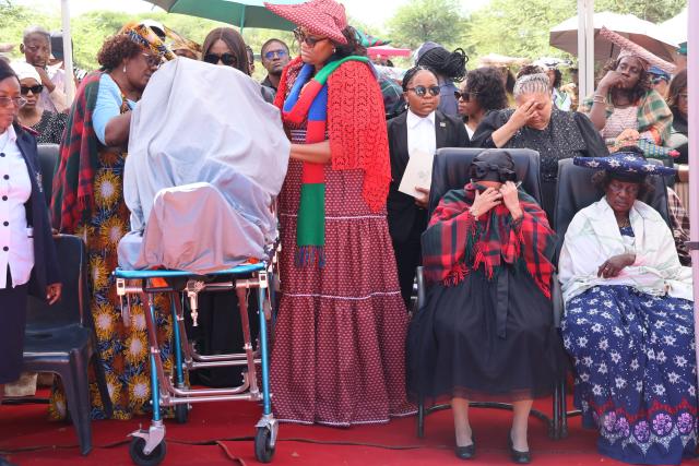 GAM, 19 April 2026 - Vice President, Lucia Witbooi (second from right) mourns the late James Uerikua and son, Venturo at Gam community gravesites on Sunday afternoon. (Photo by: Mulisa Simiyasa) NAMPA