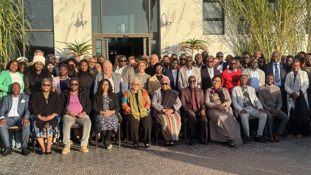 WALVIS BAY, 23 April 2026 - President Netumbo Nandi-Ndaitwah, Vice President Lucia Witbooi, Erongo Governor Natalia |Goagoses and other government ministers and officials photographed with members of the fishing industry after a two-day engagement. (Photo by: Isabel Bento) NAMPA