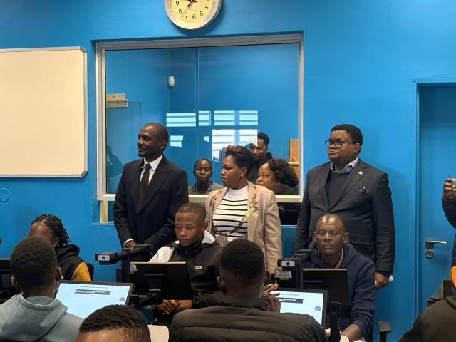 WINDHOEK, 08 June 2026 - The Roads Authority (RA)  on Monday launched a computerised learner’s licence testing method and a digital booking and payment system at the Okahandja NaTIS Centre.

(Photo contributed) NAMPA