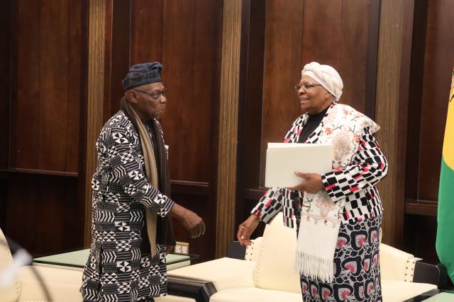 WINDHOEK, 08 June 2026 – President Netumbo Nandi-Ndaitwah welcoming eminent Nigerian statesman Olusegun Obasanjo at State House (Photo: Andreas Thomas) NAMPA