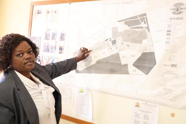 OKAKARARA, 15 June 2026 - Okakarara Town Council's Local Economic Development Manager, Helga Humbu speaks Monday morning on the planned relocation of the Okakarara central business district (CBD) to the newly serviced land situated between Pamwe residential area and the veterinary office complex at the town. (Photo by: Mulisa Simiyasa) NAMPA